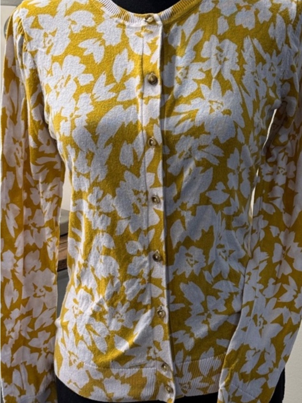 Loft Women's Yellow and White Floral Button-Front Cardigan